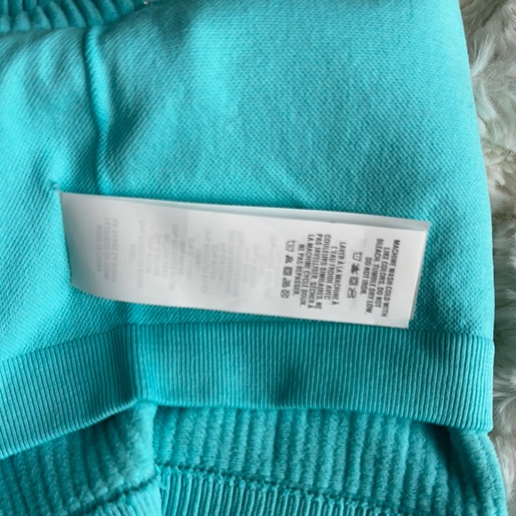 Aerie Ribbed Crop Tank Top in Green and Blue - Picture 4 of 5